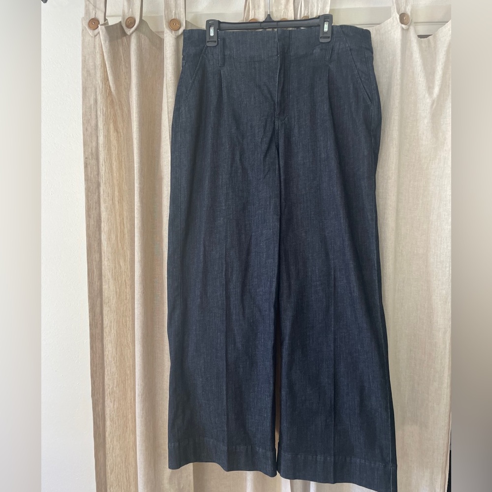 Size 14 wide leg trousers!! Never worn!